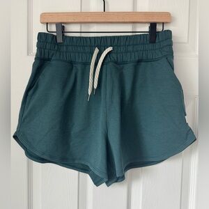 Vuori Halo Performance Short 2.0